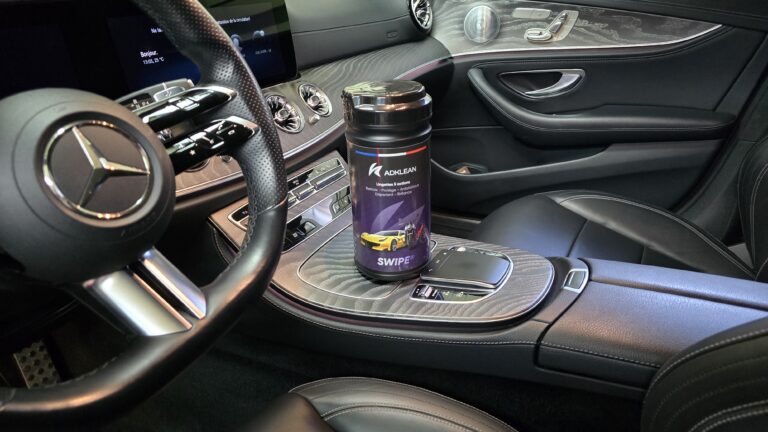 produit nettoyage pour voiture Swipe ADKLEAN pot de 80 lingettes biodégradables avec microfibre offerte